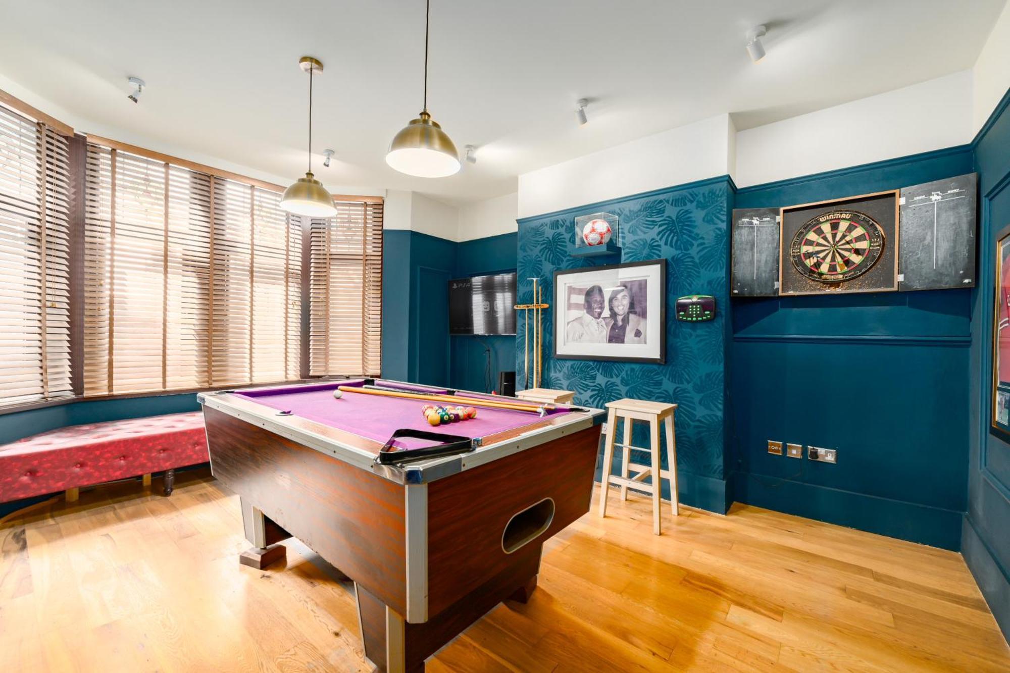 City Retreat, Spacious 4 Bed House, Games Room, Parking, Hot Tub & Bbq Cardiff Buitenkant foto