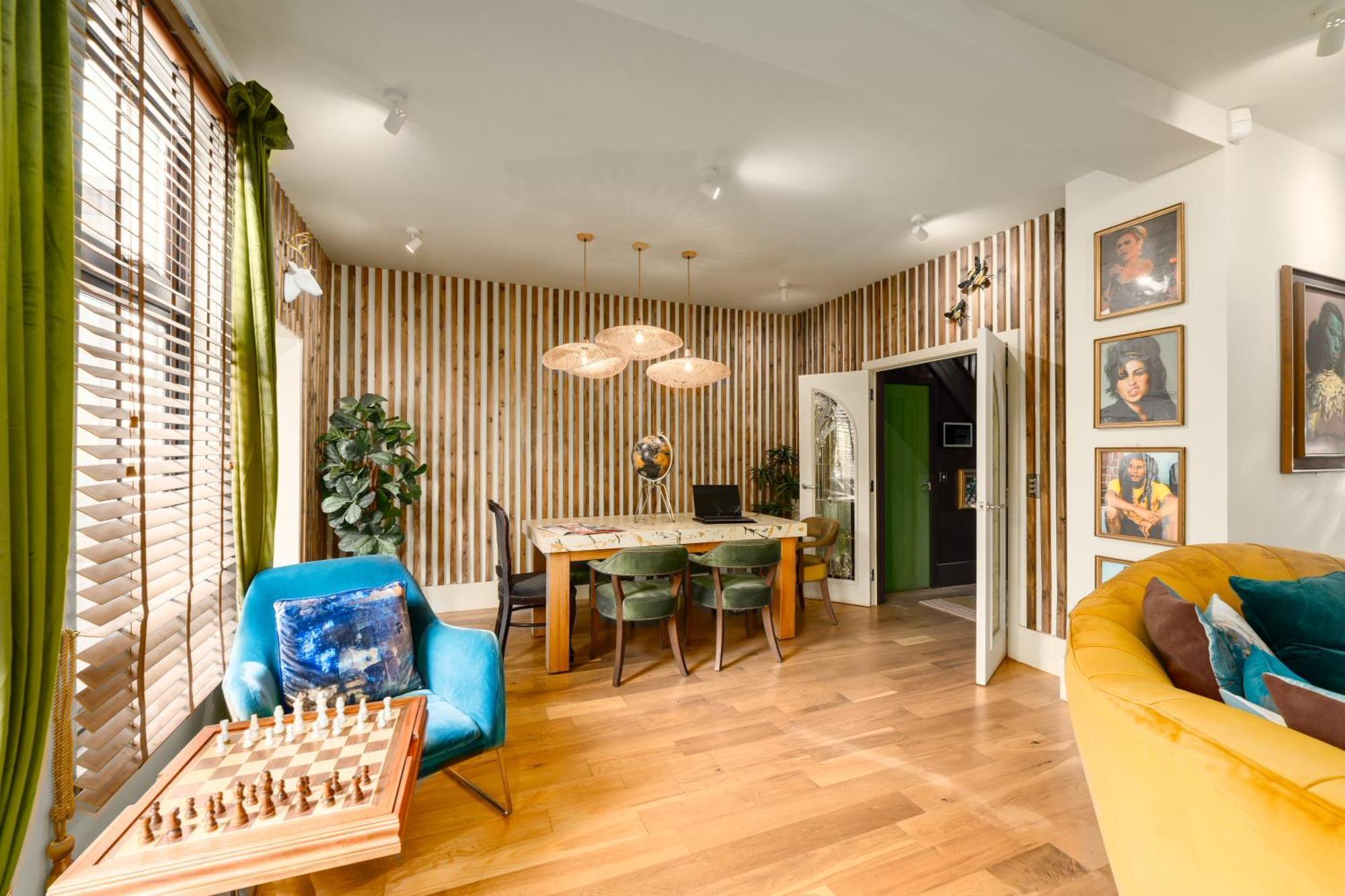 City Retreat, Spacious 4 Bed House, Games Room, Parking, Hot Tub & Bbq Cardiff Buitenkant foto