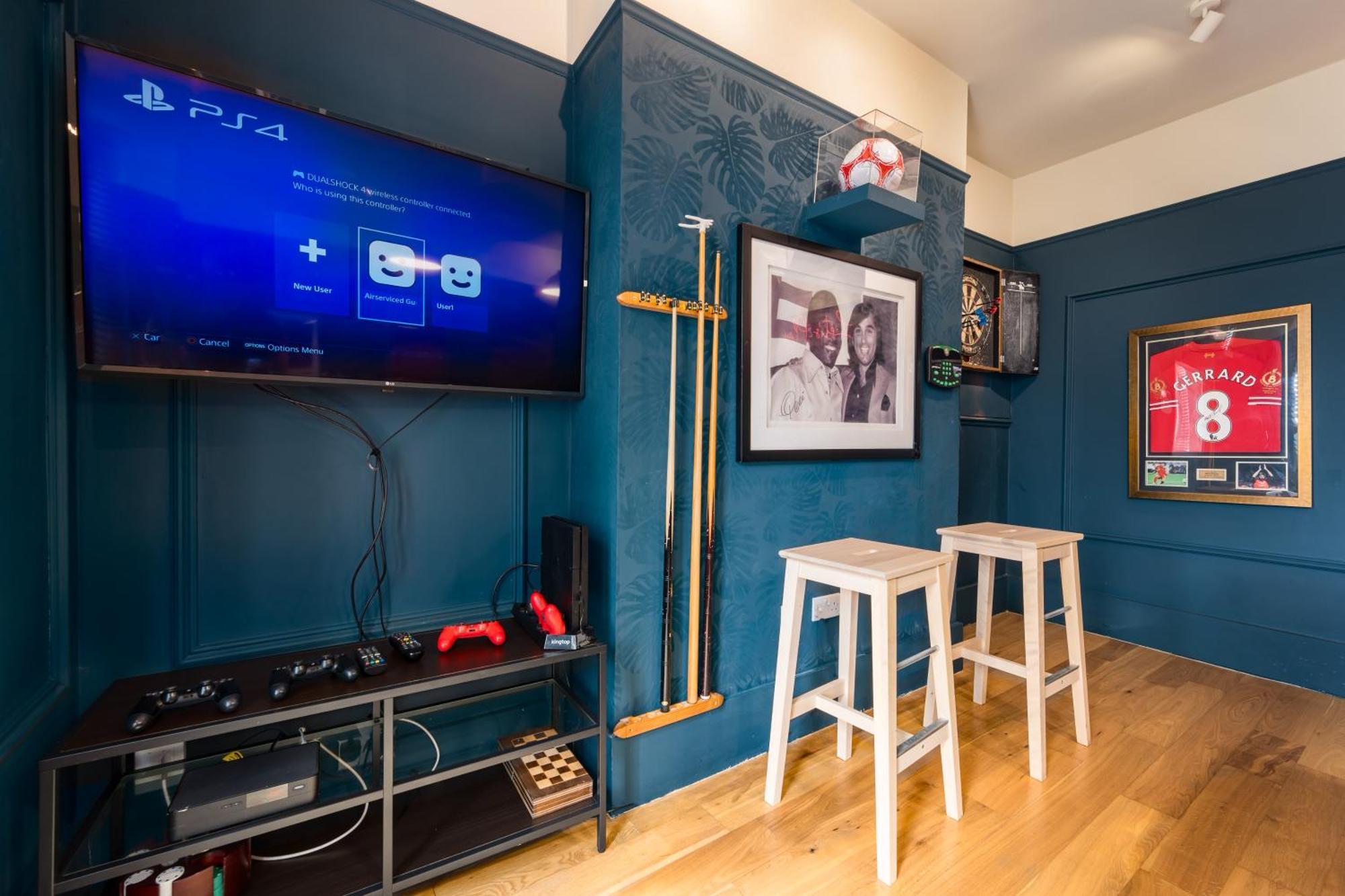 City Retreat, Spacious 4 Bed House, Games Room, Parking, Hot Tub & Bbq Cardiff Buitenkant foto