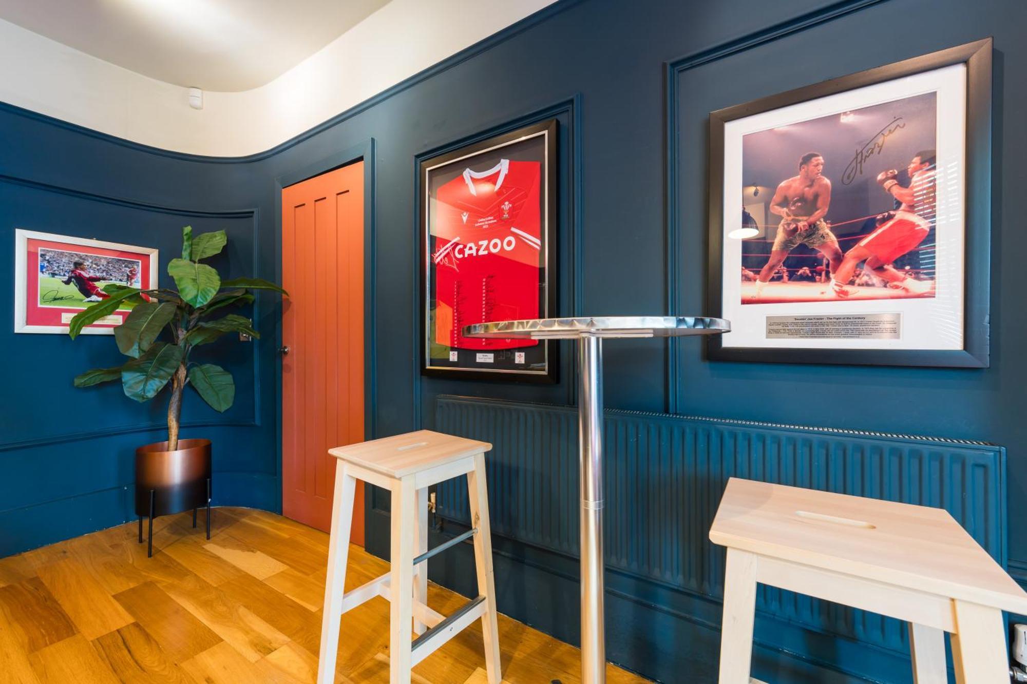City Retreat, Spacious 4 Bed House, Games Room, Parking, Hot Tub & Bbq Cardiff Buitenkant foto