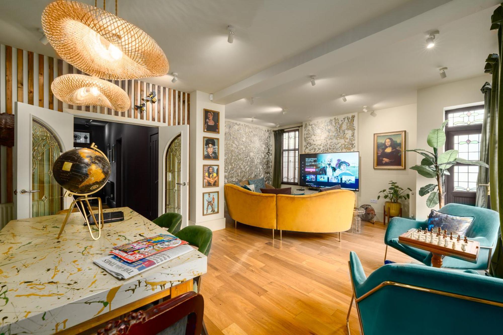 City Retreat, Spacious 4 Bed House, Games Room, Parking, Hot Tub & Bbq Cardiff Buitenkant foto